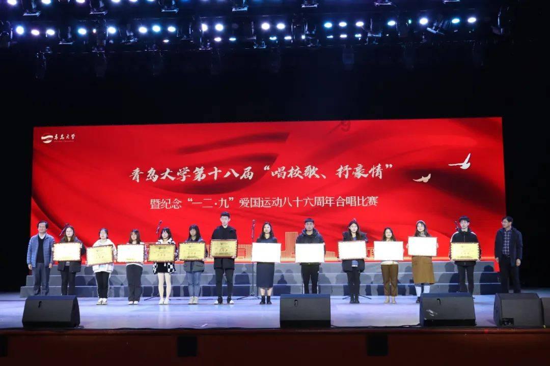 逃离绿色山谷